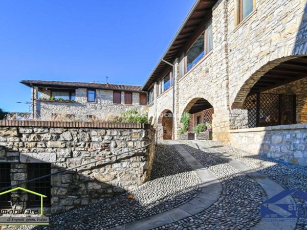 appartamento in vendita a Carobbio degli Angeli