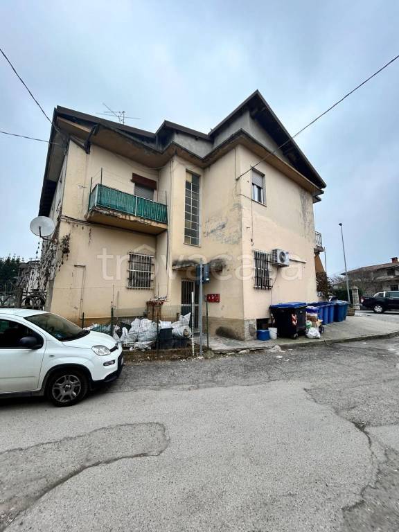 attico in vendita a Carobbio degli Angeli