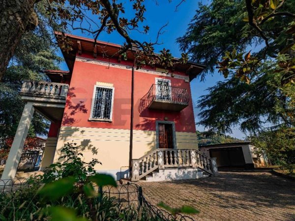 casa indipendente in vendita a Carobbio degli Angeli