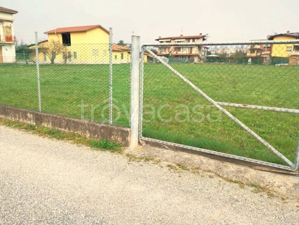 terreno edificabile in vendita a Carobbio degli Angeli in zona Cicola