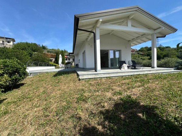 casa indipendente in vendita a Carobbio degli Angeli