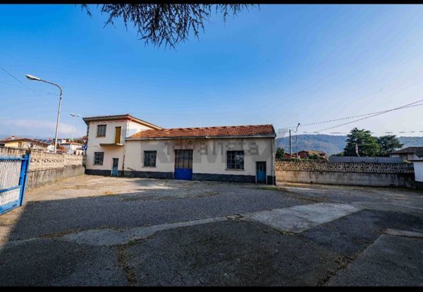 casa semindipendente in vendita a Carobbio degli Angeli in zona Cicola