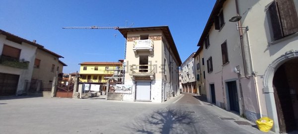 appartamento in vendita a Carobbio degli Angeli in zona Cicola