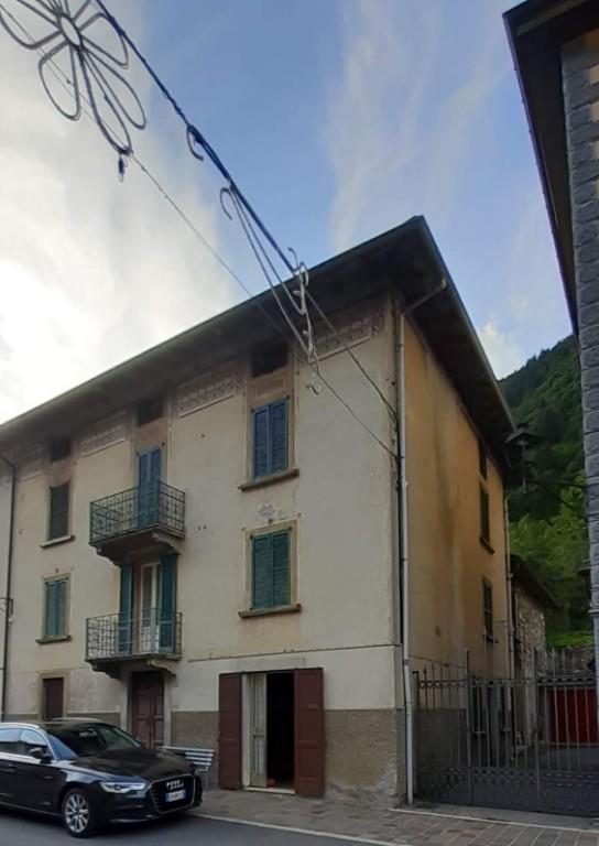 casa indipendente in vendita a Carona
