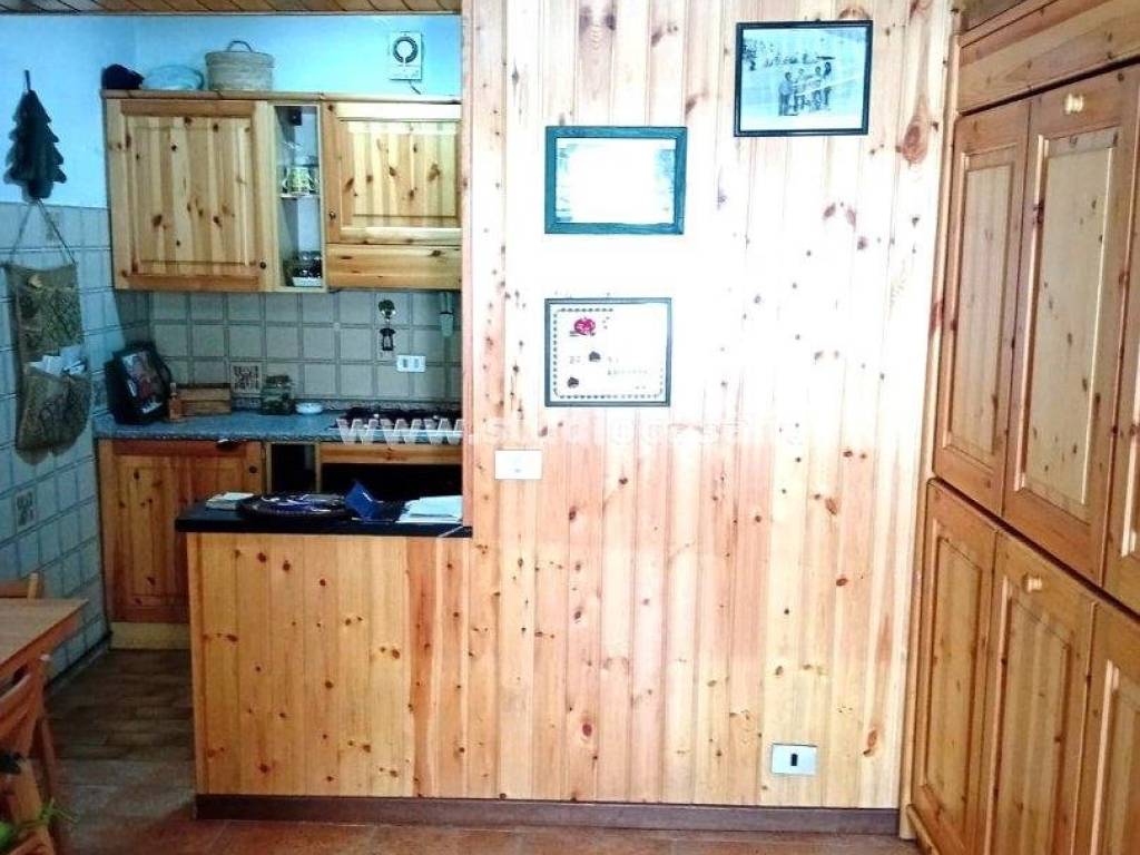 appartamento in vendita a Carona