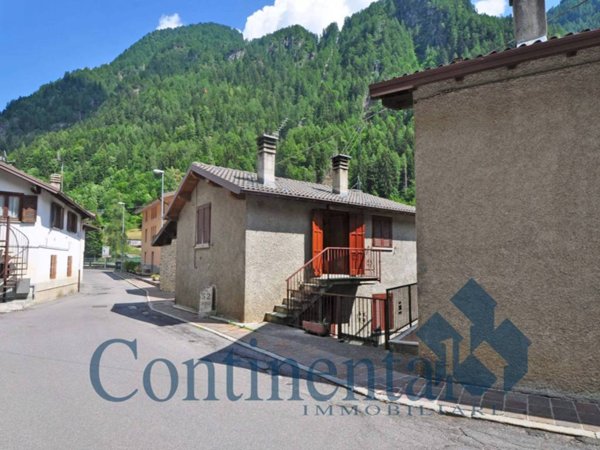 casa indipendente in vendita a Carona