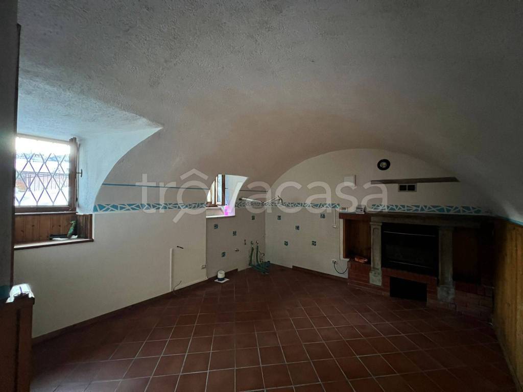 appartamento in vendita a Carona