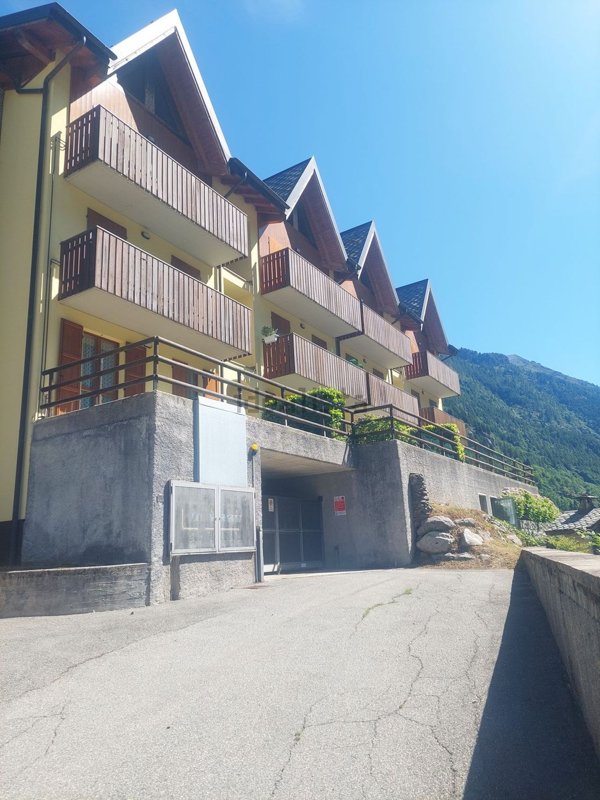 appartamento in vendita a Carona