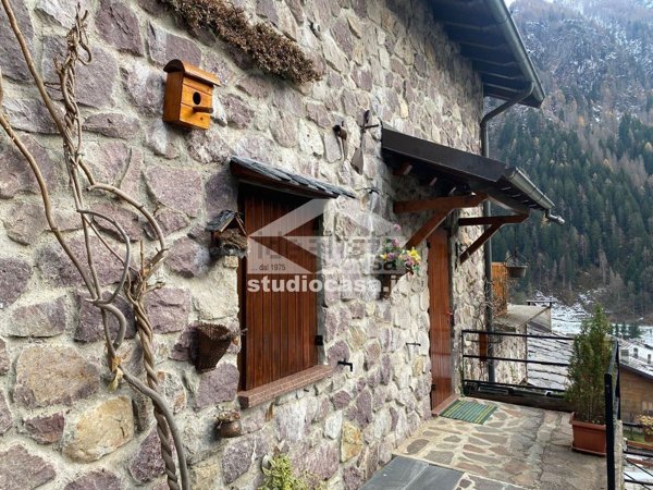 casa indipendente in vendita a Carona