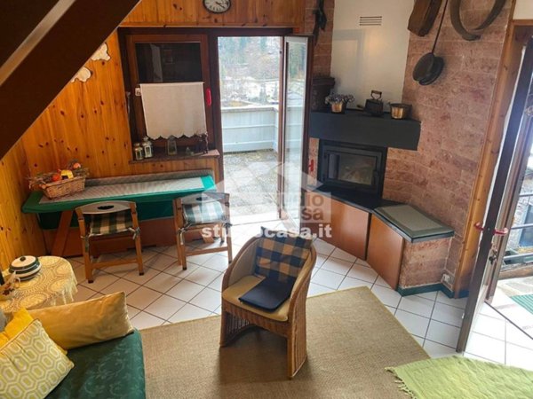 casa indipendente in vendita a Carona