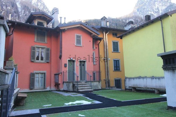 appartamento in vendita a Carona