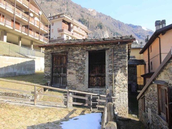 casa indipendente in vendita a Carona