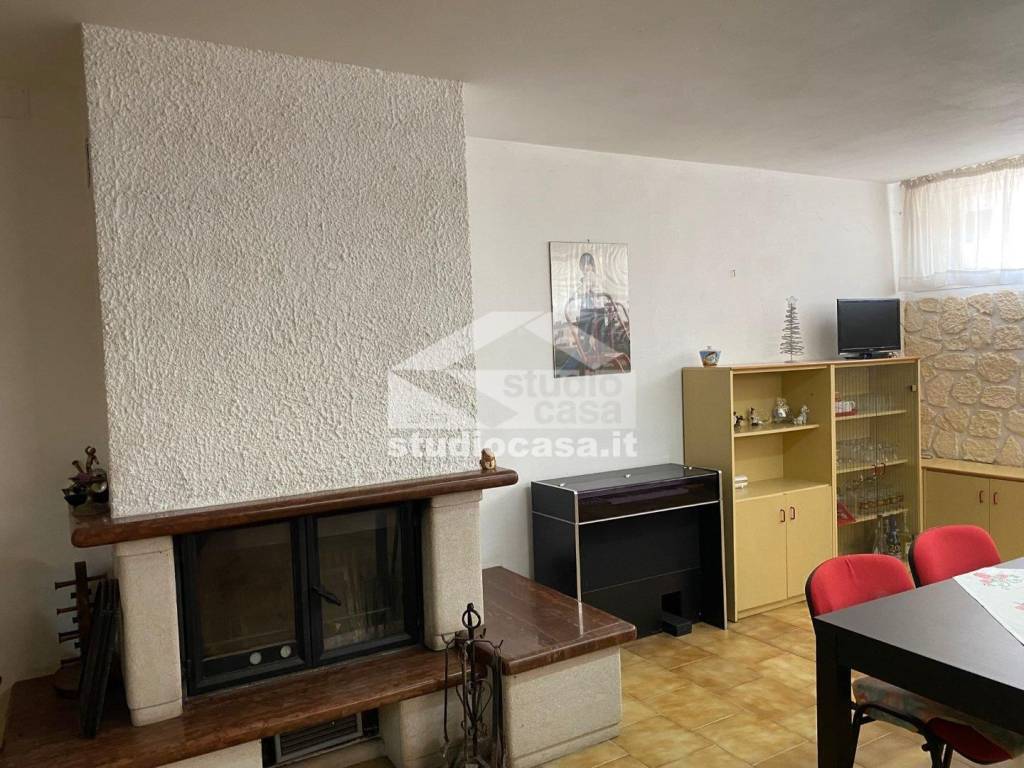 appartamento in vendita a Carona
