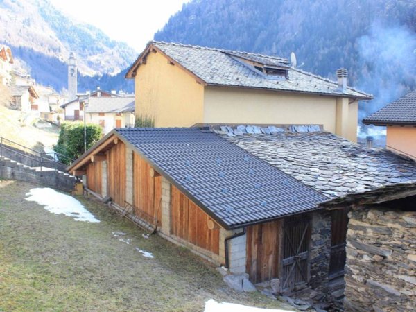 casa indipendente in vendita a Carona