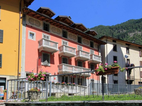 appartamento in vendita a Carona