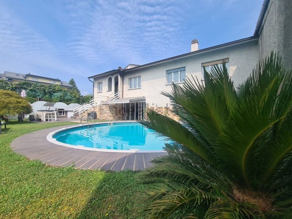casa indipendente in vendita a Carvico