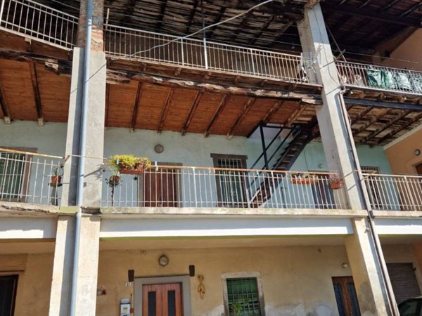 casa indipendente in vendita a Carvico