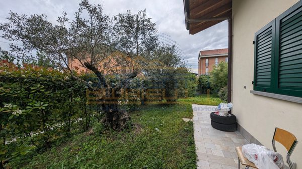 casa indipendente in vendita a Carvico