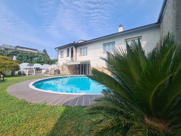 casa indipendente in vendita a Carvico