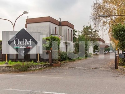 capannone in vendita a Carvico