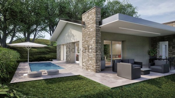 casa indipendente in vendita a Carvico