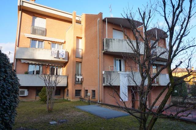 locale commerciale in vendita a Carvico