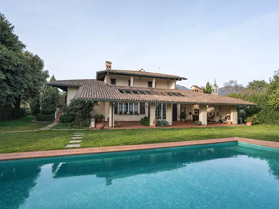 casa indipendente in vendita a Carvico