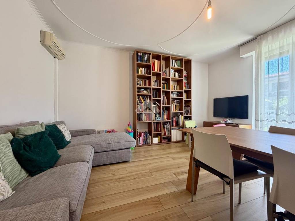 casa indipendente in vendita a Carvico