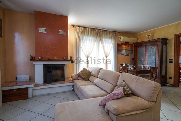 casa indipendente in vendita a Casazza