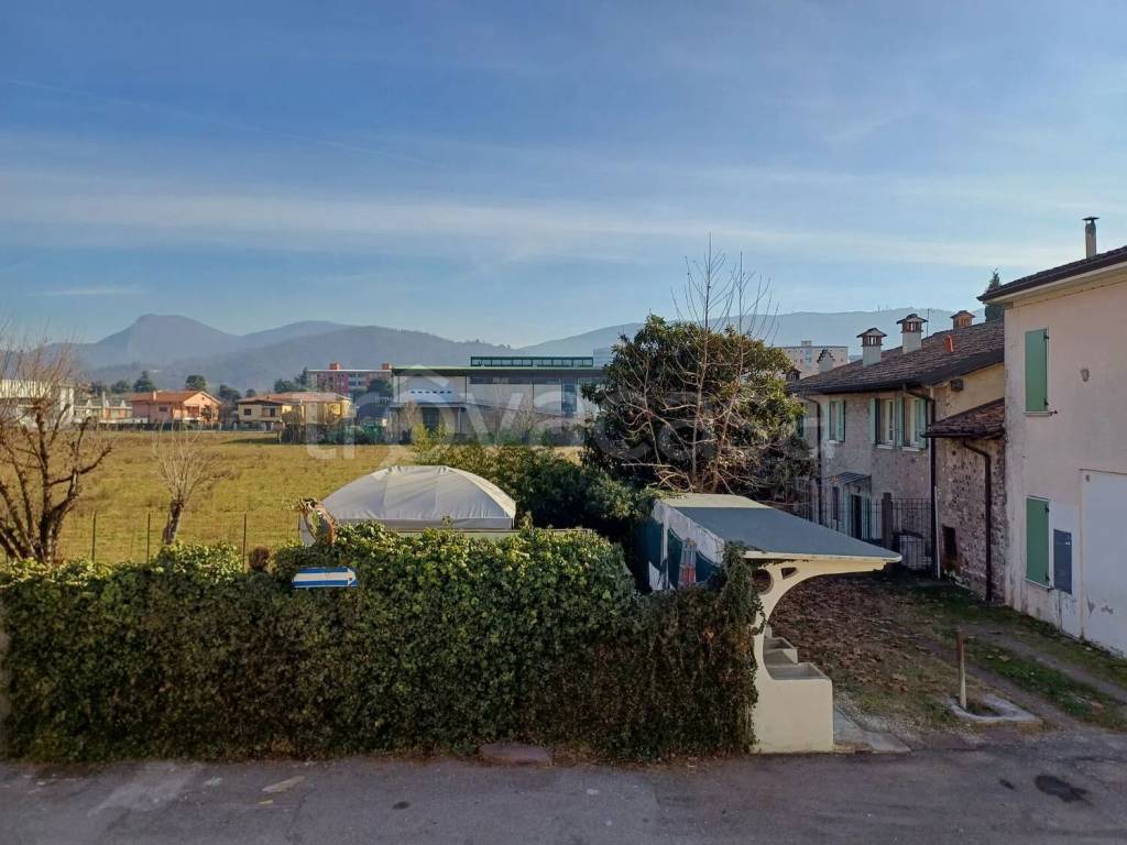 appartamento in vendita a Casazza