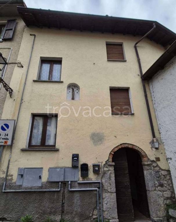 appartamento in vendita a Casazza