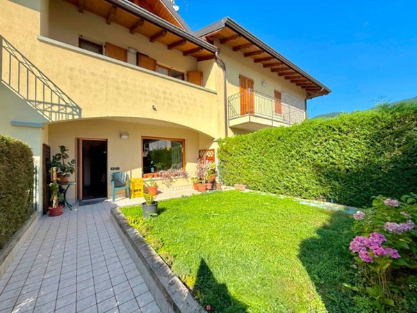casa indipendente in vendita a Casazza