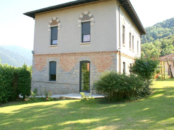casa indipendente in vendita a Casazza