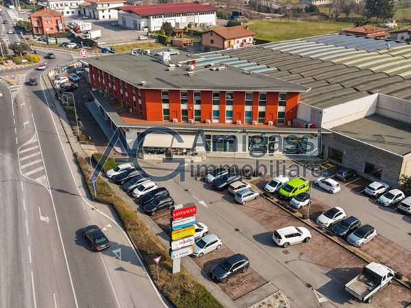 negozio in vendita a Casazza