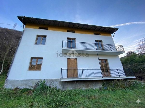 casa indipendente in vendita a Casazza