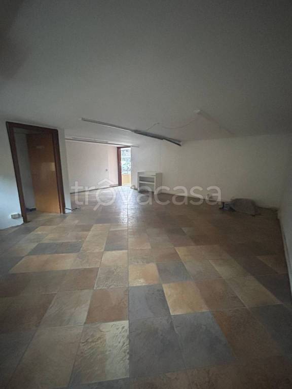 negozio in vendita a Casazza