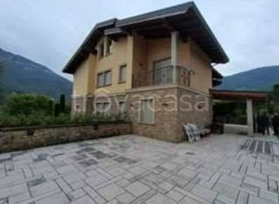 casa indipendente in vendita a Casazza