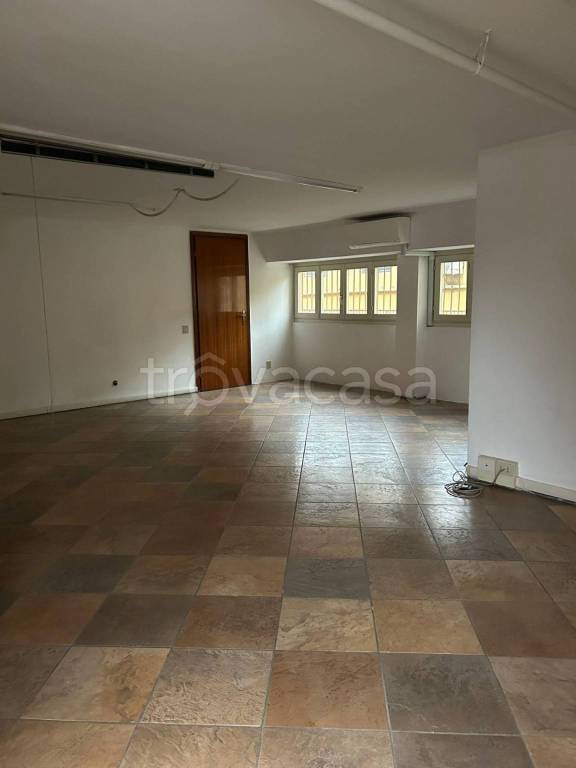 negozio in vendita a Casazza