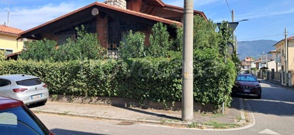 casa indipendente in vendita a Casazza