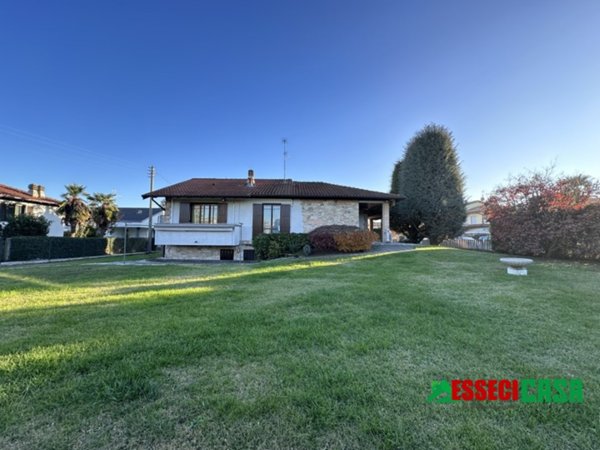 casa indipendente in vendita a Casirate d'Adda