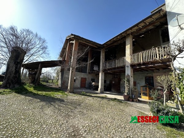 casale in vendita a Casirate d'Adda
