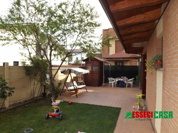 appartamento in vendita a Casirate d'Adda