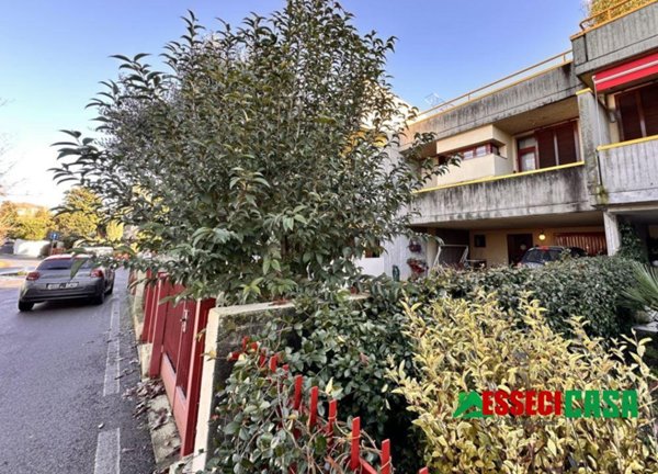 casa indipendente in vendita a Casirate d'Adda