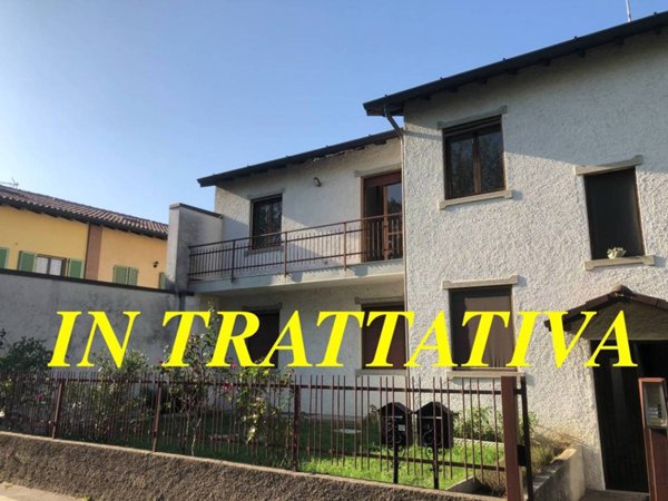 appartamento in vendita a Casirate d'Adda