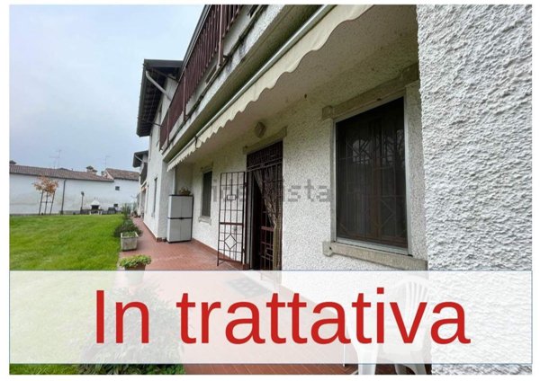 casa indipendente in vendita a Casirate d'Adda