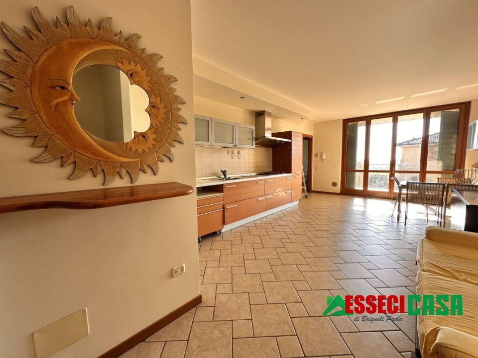 appartamento in vendita a Casirate d'Adda