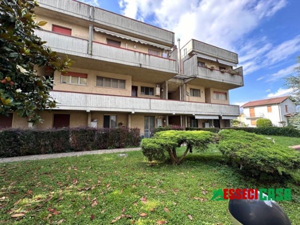 appartamento in vendita a Casirate d'Adda