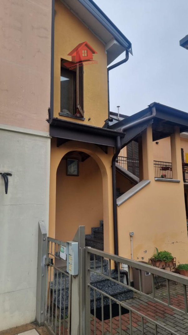 appartamento in vendita a Casirate d'Adda