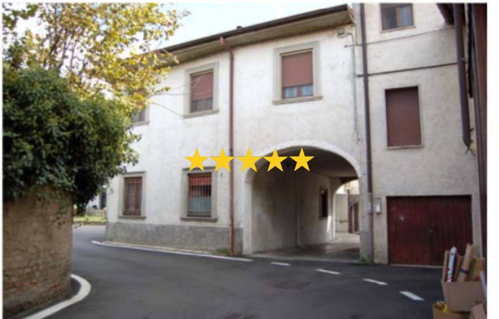appartamento in vendita a Casirate d'Adda