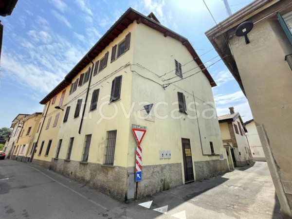 appartamento in vendita a Casirate d'Adda